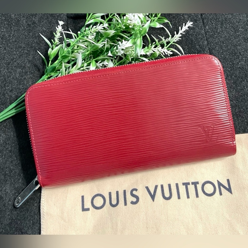 ✅AUTHENTIC LV RED WALLET LONG ZIP LOUIS VUITTON - Picture 2 of 10
